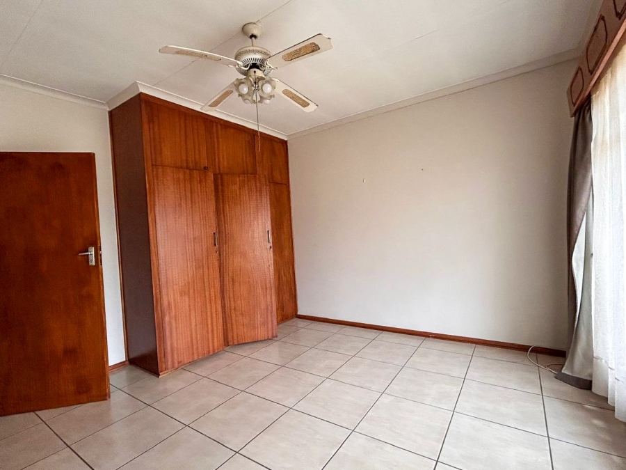 4 Bedroom Property for Sale in Parys Free State